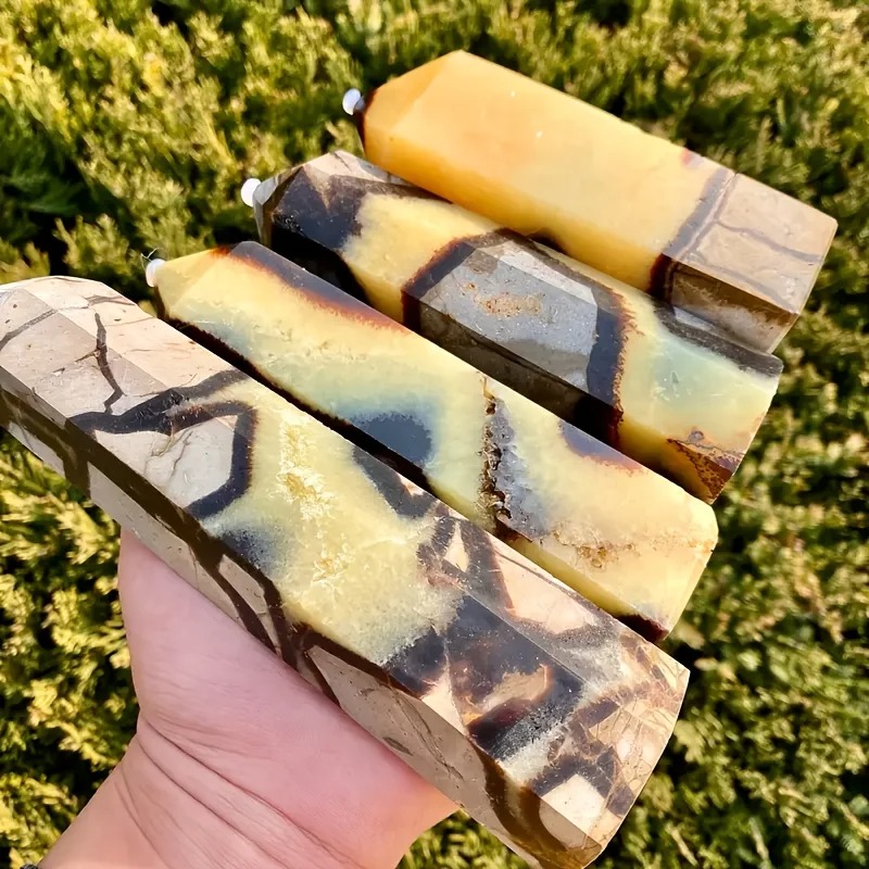Tortoiseshell Quartz Crystal Wand
